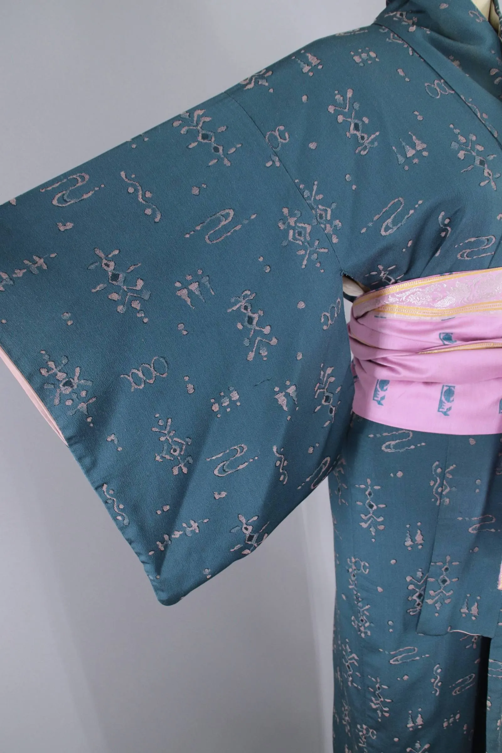 1940s Vintage Silk Kimono Robe / Teal Blue Floral
