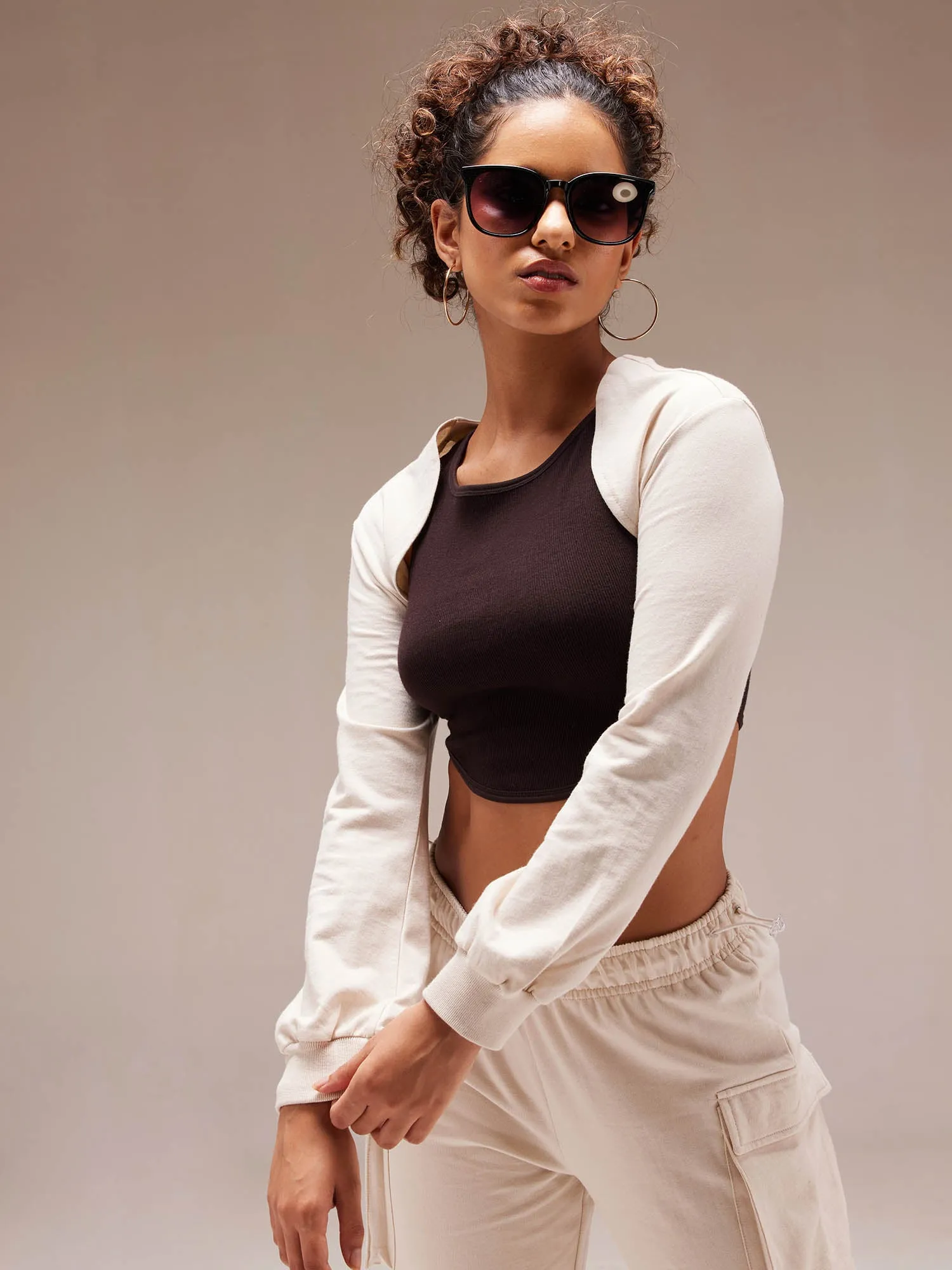 Beige Live-in sleeves