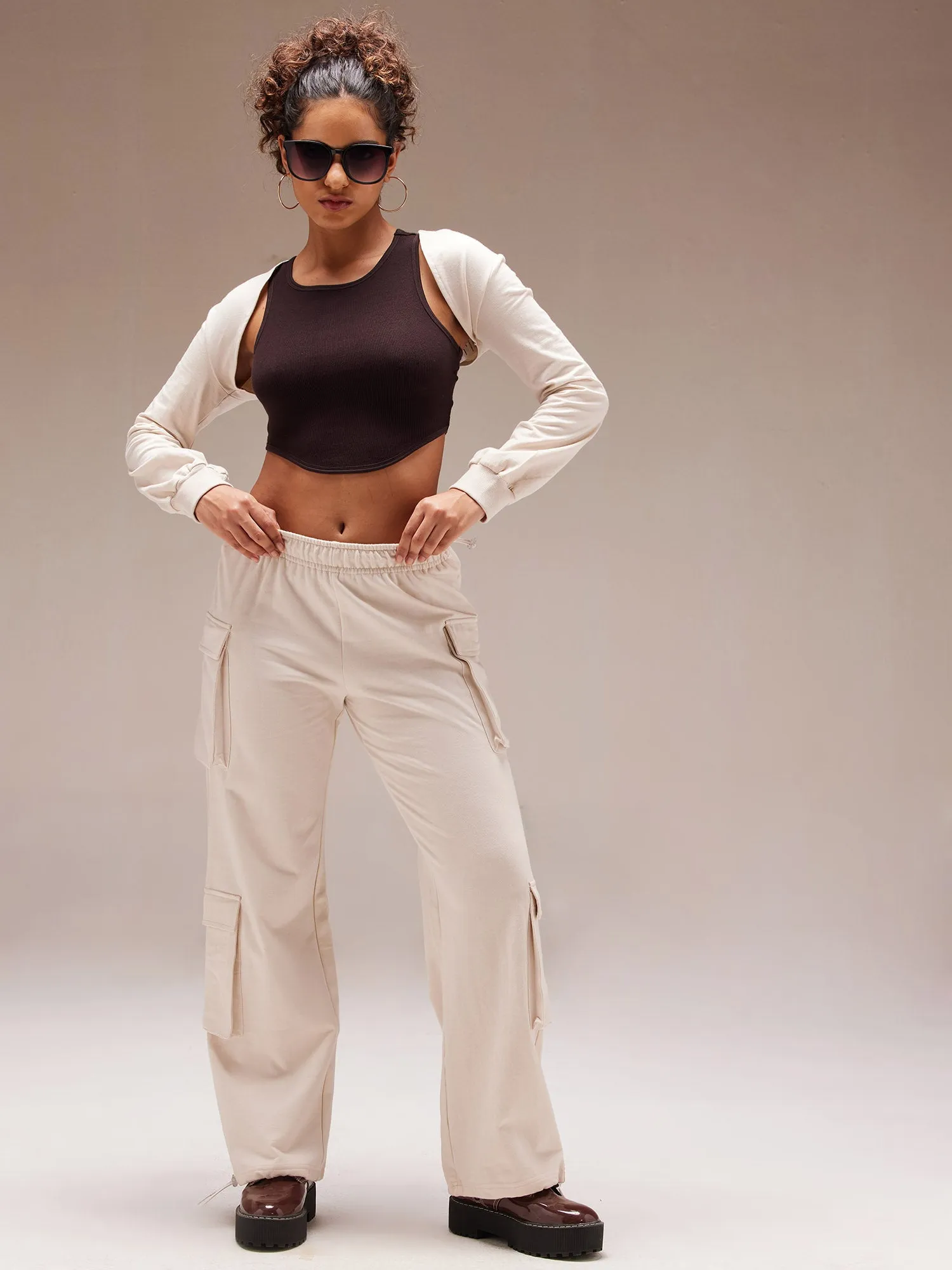 Beige Live-in sleeves