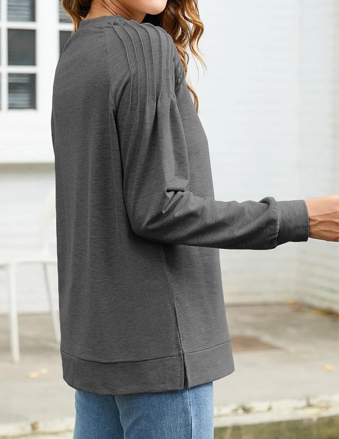 Zeagoo Tunic Tops for Women 2025 Spring Long Sleeve Shirts Dressy Casual Crewneck Pleated Cute Tops Side Split Sweatshirts
